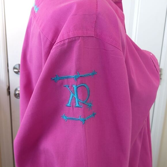 Get Lucky fuchsia western shirt with rhinestones and embroidered details - Picture 12 of 13